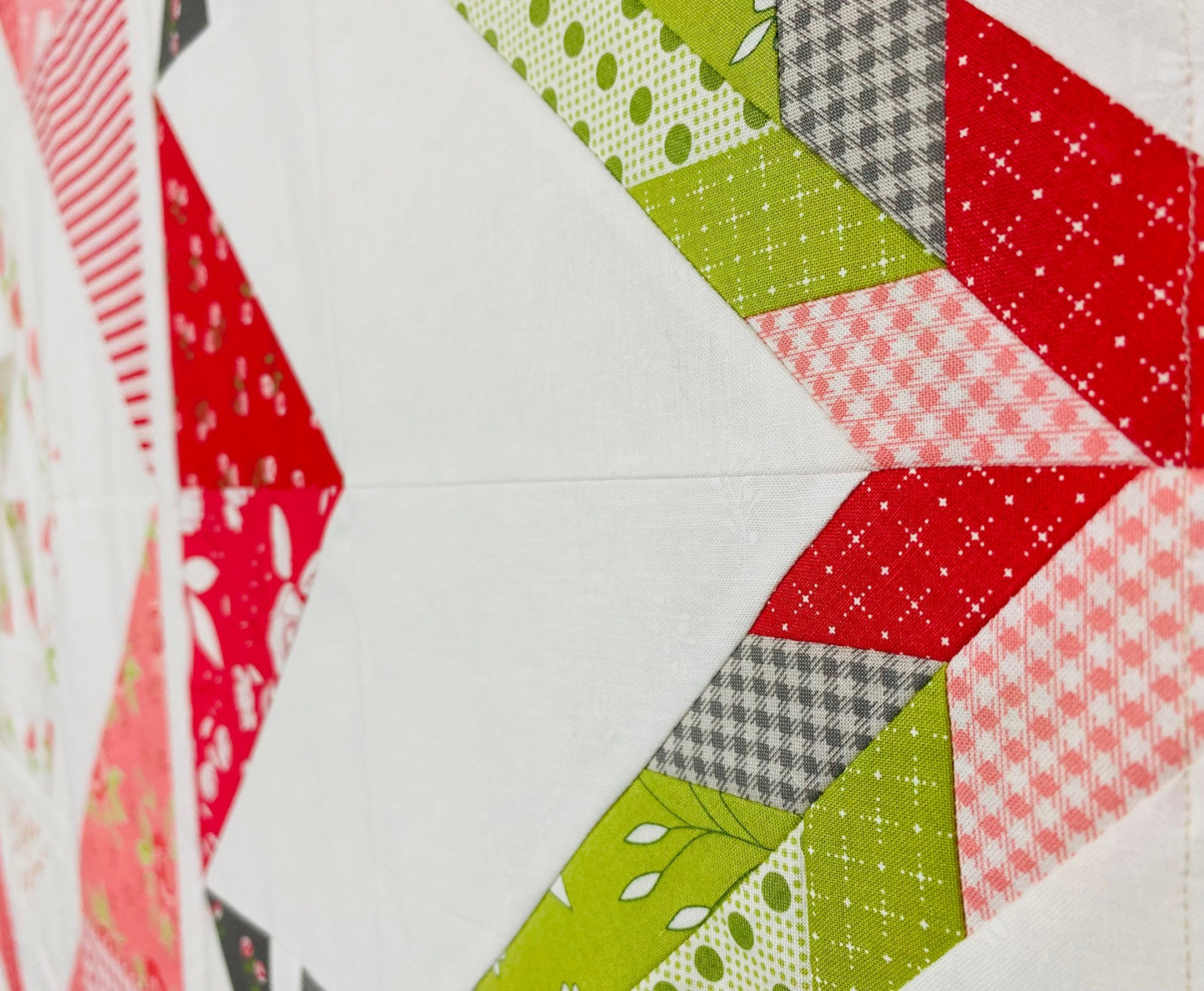 Beautiful Day Hop Jack Quilt Kit